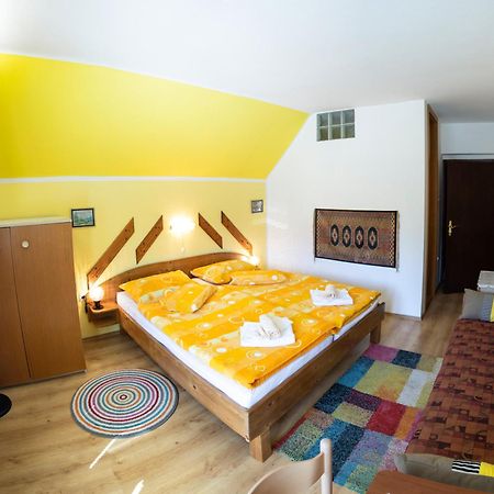 Apartments And Rooms Razen Bohinj Exterior foto