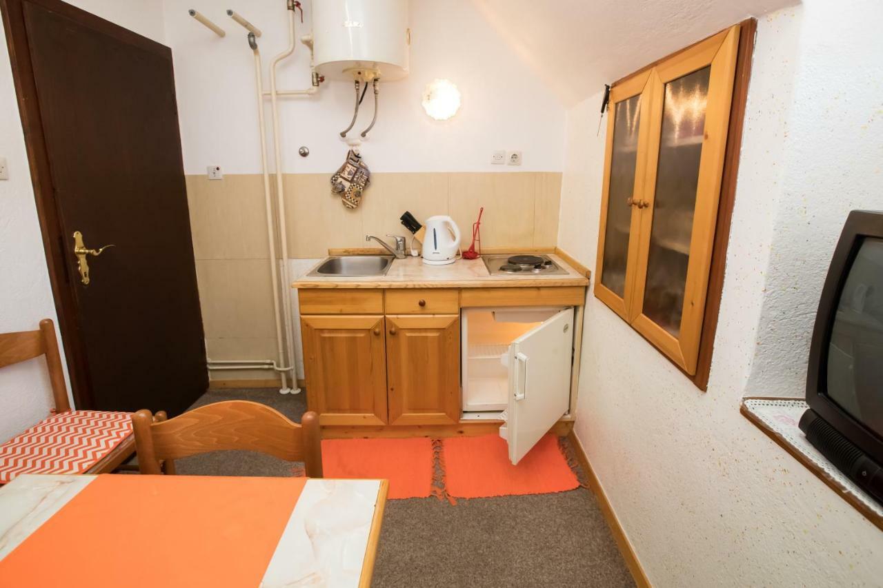 Apartments And Rooms Razen Bohinj Exterior foto